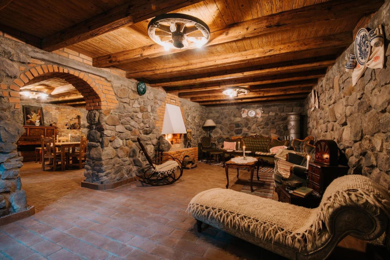 Molnos Kuria Pension Корунд Екстер'єр фото